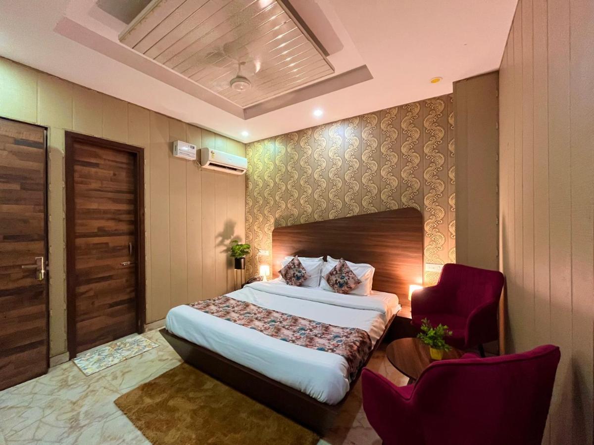 Hotel The Pearl, Zirakpur - A Luxury Family Hotel Chandigarh Bagian luar foto