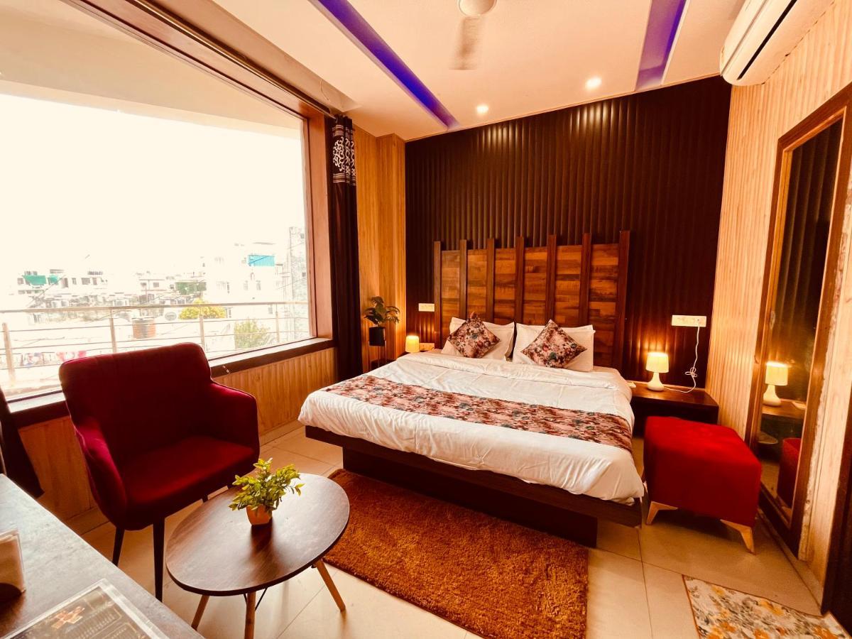 Hotel The Pearl, Zirakpur - A Luxury Family Hotel Chandigarh Bagian luar foto